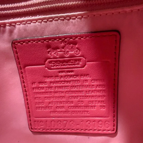 Y2K Vintage Coach Pink Heritage Stripe Signature Tote from 2008 - Picture 3 of 10